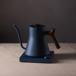 Fellow Stagg EKG PRO stone blue + walnut | Elektromos vízforraló Gooseneck