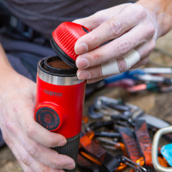 Hordozható Wacaco Nanopresso kávégép (fred patrol) + puha tok 