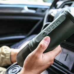 Outin Nano (Forest Green) szett - utazó kávéfőző + védőtok