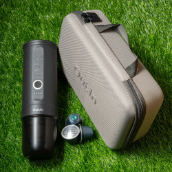 Outin Nano (Space grey) szett - utazó kávéfőző + védőtok